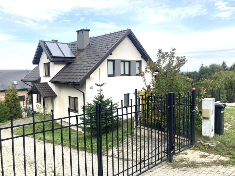 Tymi3 Dom Na Wzgorzu Przy Stoku Villa แชมิตช์ ภายนอก รูปภาพ